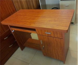 Hình ảnh của Bàn làm việc đẹp gỗ công nghiệp